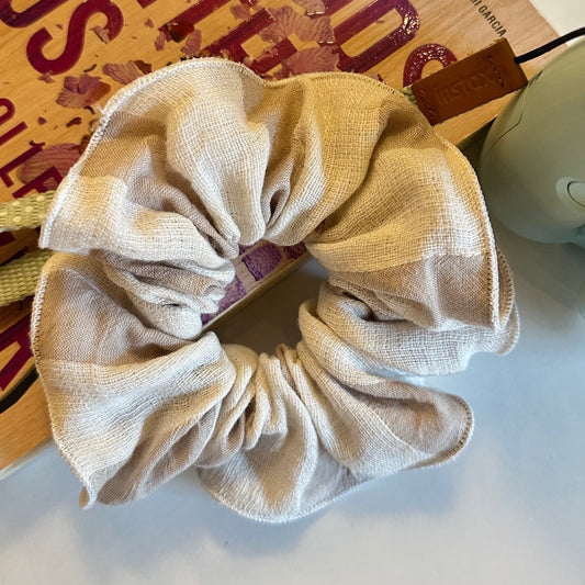 LATTE STRIPED SCRUNCHIE
